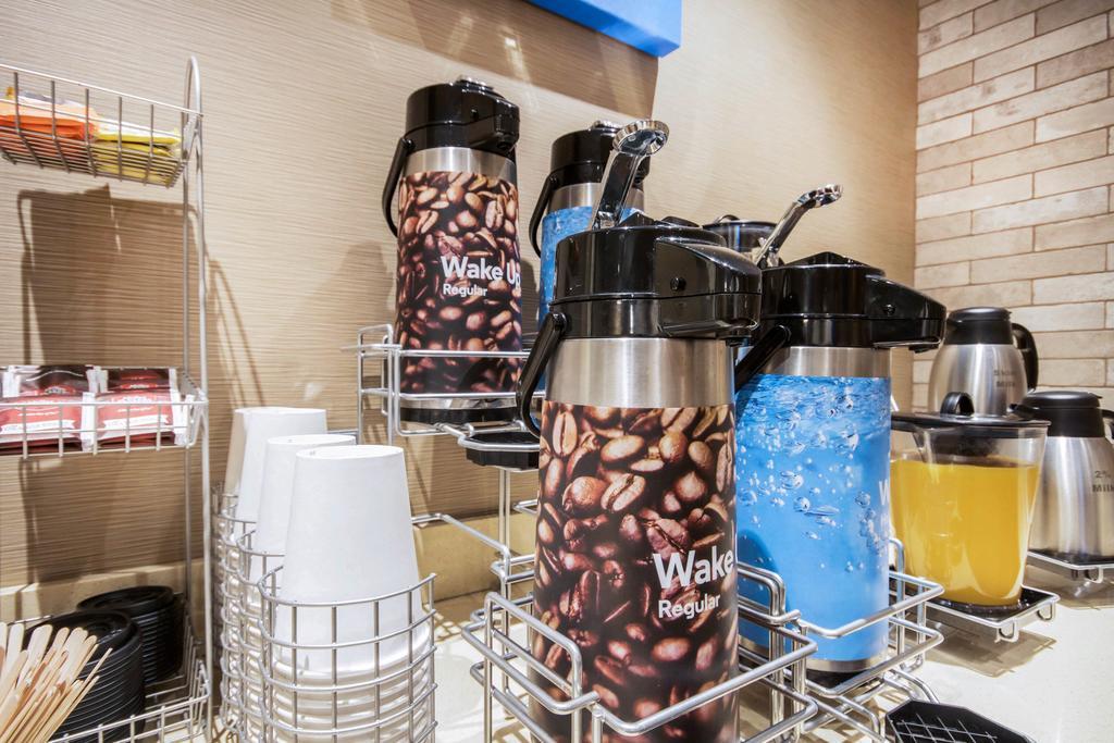 梅里特康福特茵酒店 外观 照片